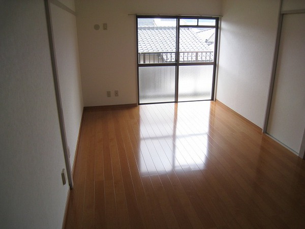 内観 | ウオタス有田